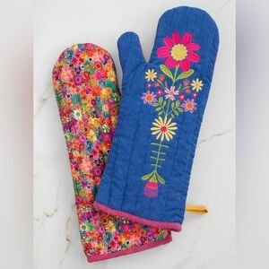 Natural Life Bake Happy Double-Sided Oven Mitt
